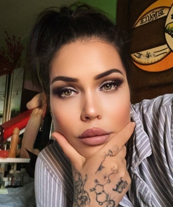 Проститутка Соня